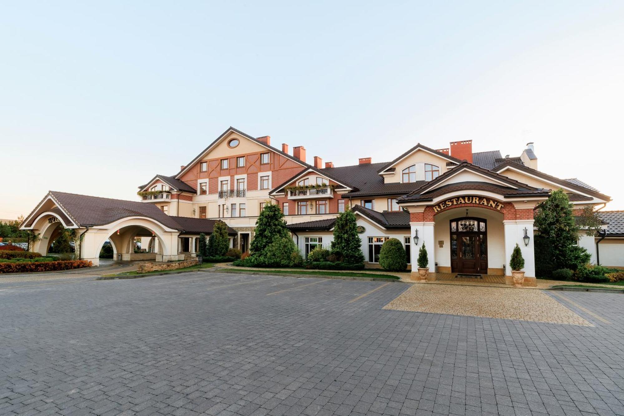 Panska Gora Hotel Sokilnyky ภายนอก รูปภาพ
