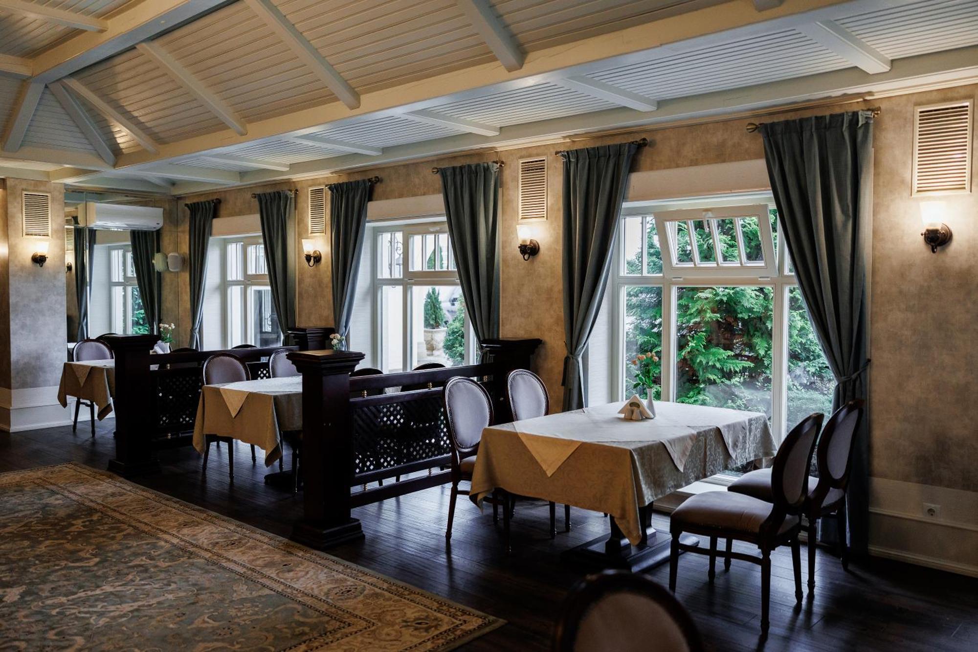 Panska Gora Hotel Sokilnyky ภายนอก รูปภาพ