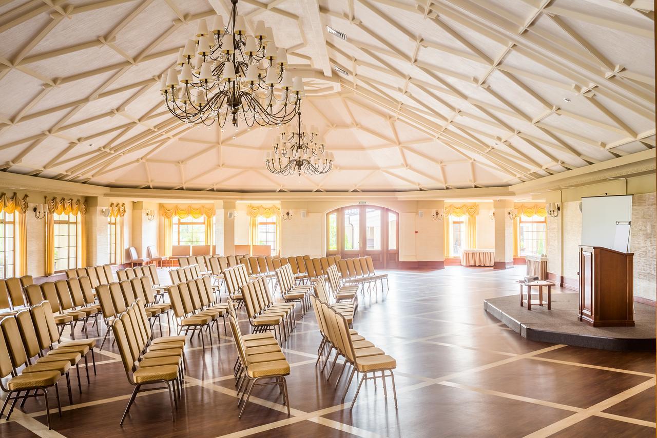 Panska Gora Hotel Sokilnyky ภายนอก รูปภาพ