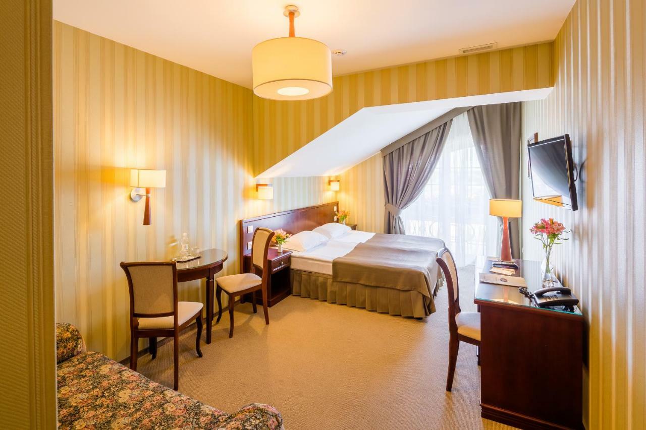 Panska Gora Hotel Sokilnyky ภายนอก รูปภาพ