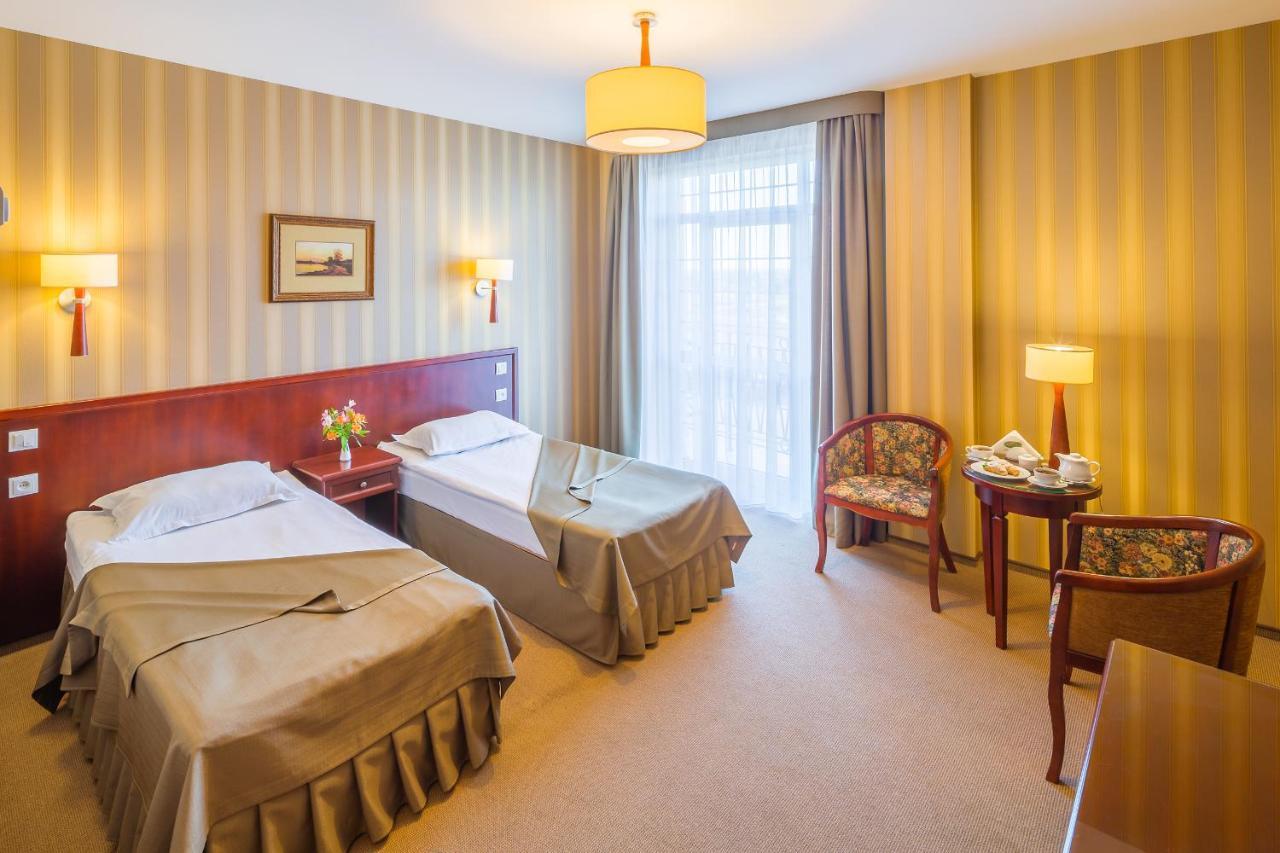 Panska Gora Hotel Sokilnyky ภายนอก รูปภาพ