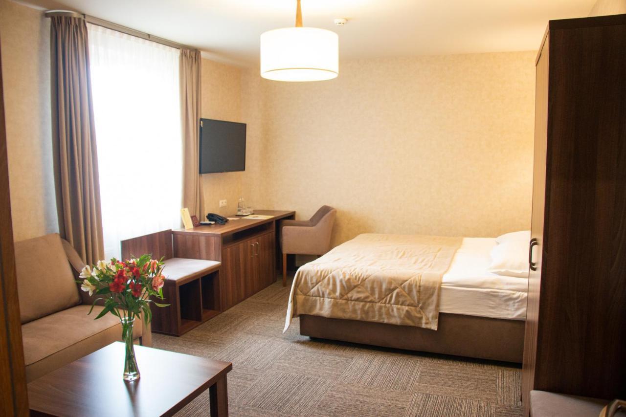 Panska Gora Hotel Sokilnyky ภายนอก รูปภาพ