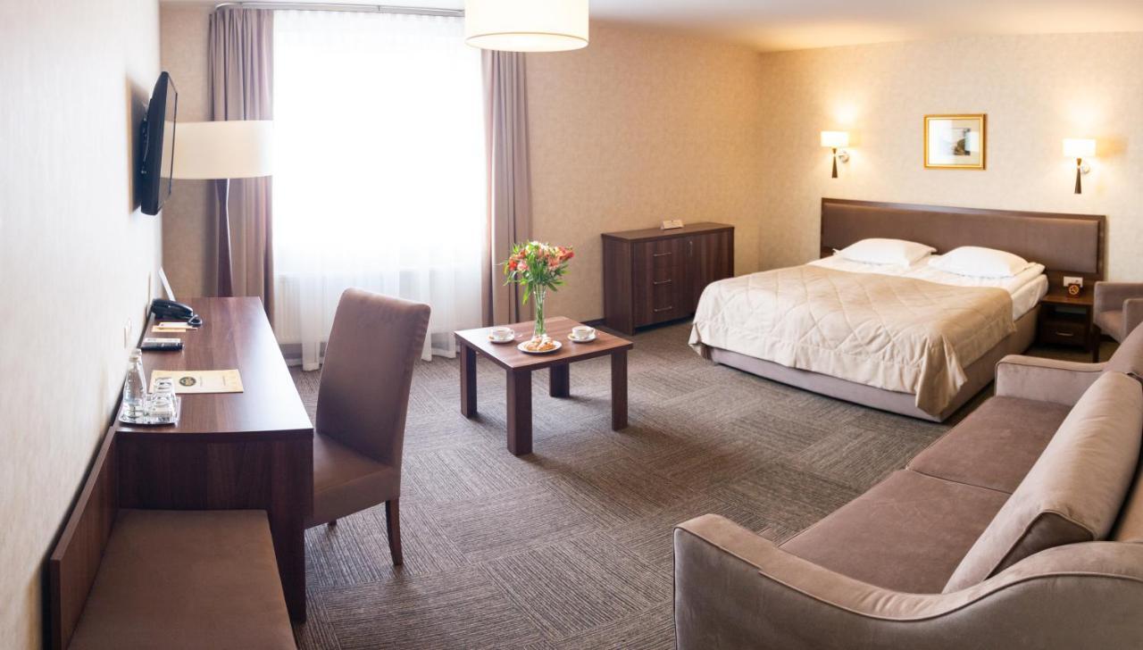 Panska Gora Hotel Sokilnyky ภายนอก รูปภาพ